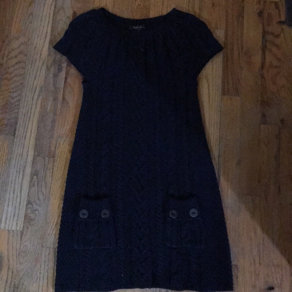 Navy blue long length, short sleeved,knitted shirt